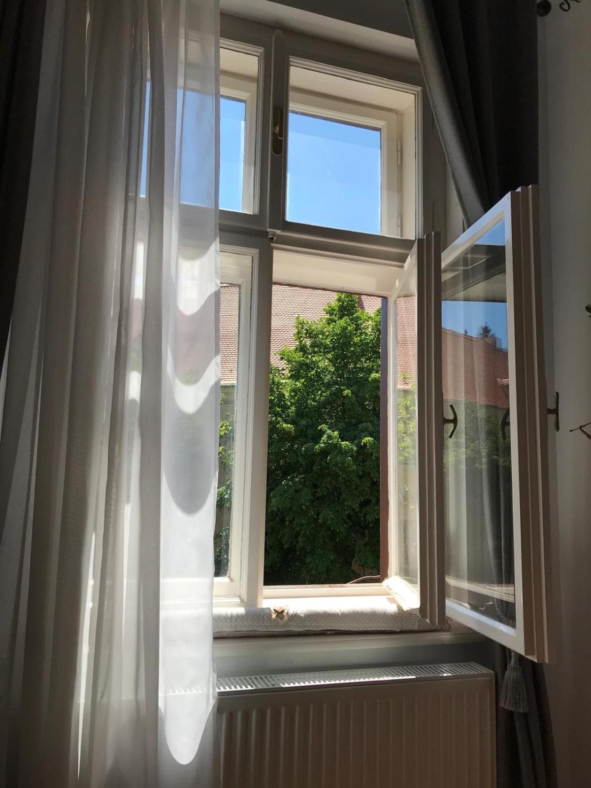 Residence Piata Armelor Sibiu Eksteriør bilde